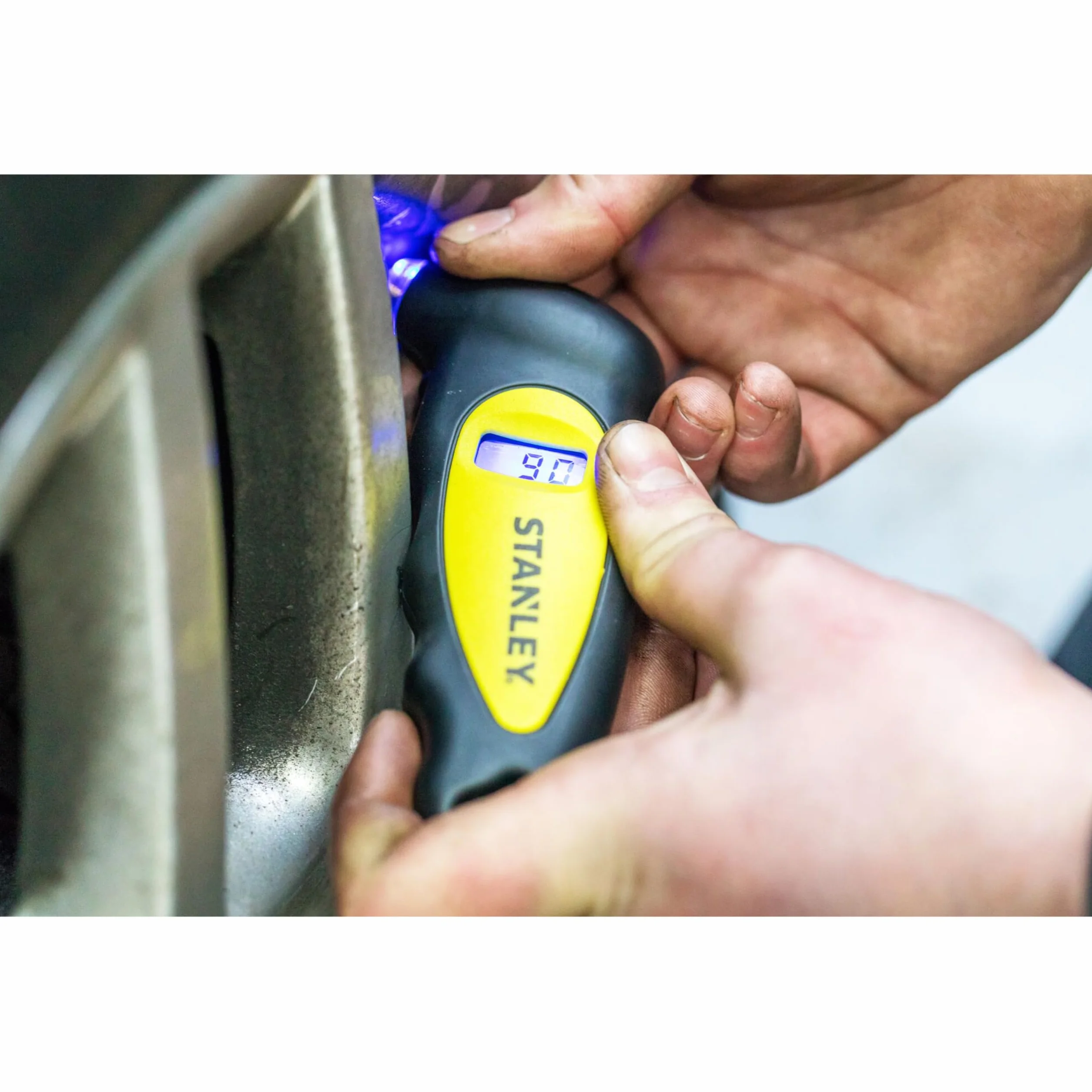 STANLEY Tester di pressione di pneumatico Digitale, nero STHT80874-0