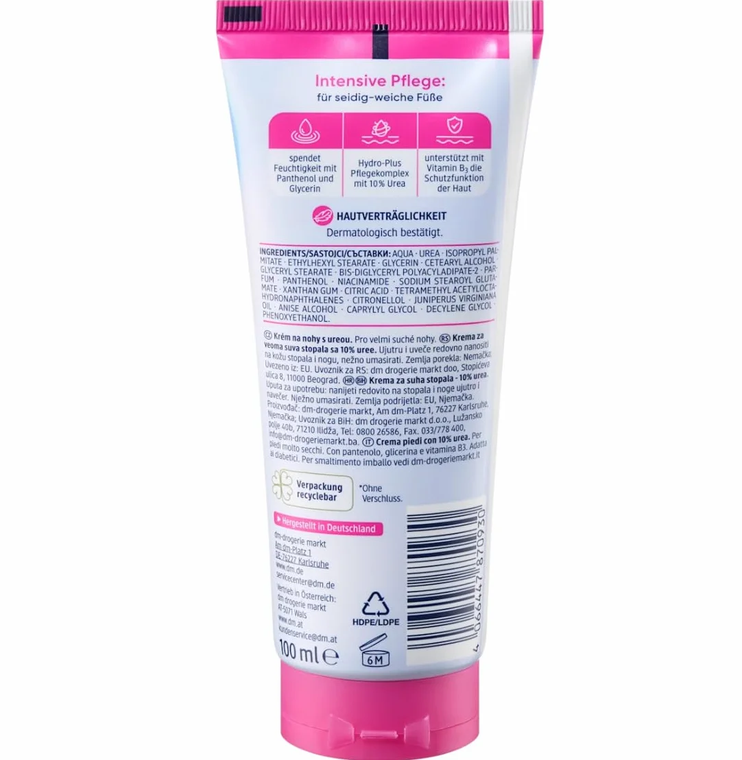 Balea Set da 2 Schiuma per la cura dei piedi Urea 100 ml + Crema per piedi con urea 100 ml + calzini bonus