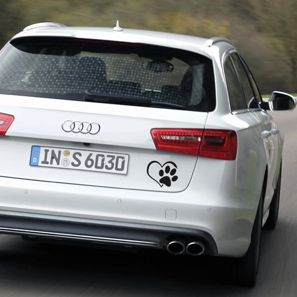Adesivo per Auto a Forma di Zampa con Cuore Nero Resistente all'Autolavaggio