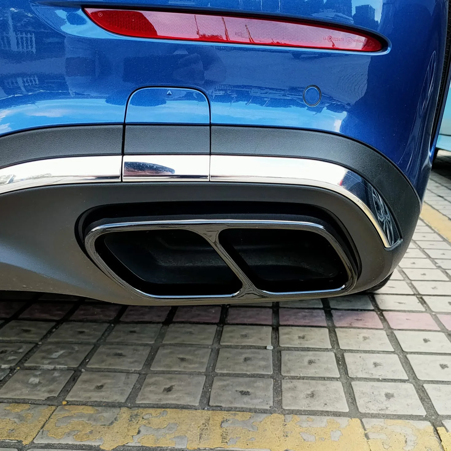 Diffusore di scarico cromato acciaio inox 2 pezzi nero per Classe C W206 T S206 AMG Line 2022