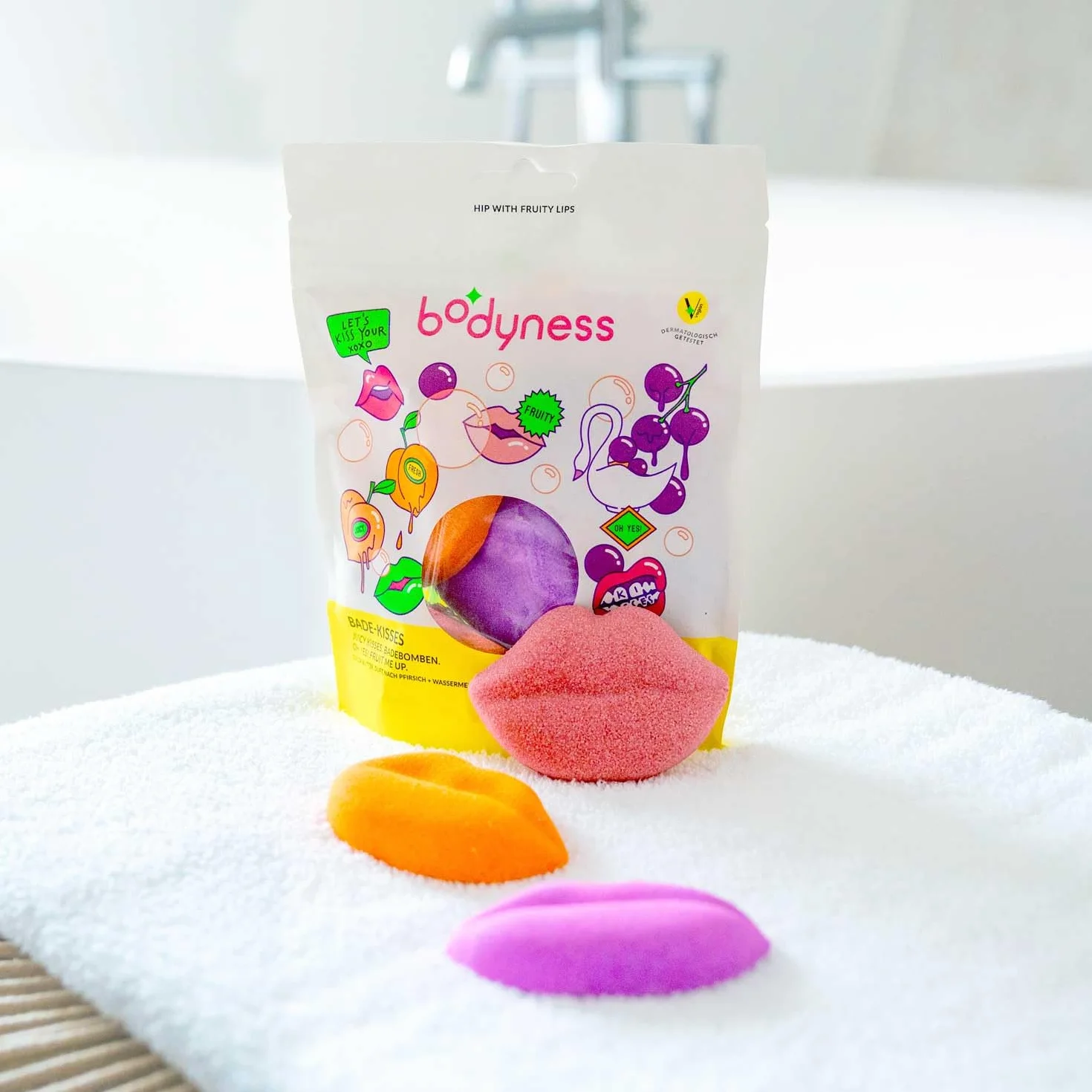 CRAZE BODYNESS Bath Kisses 6 bombe da bagno a forma di labbra con burro di cacao 40g
