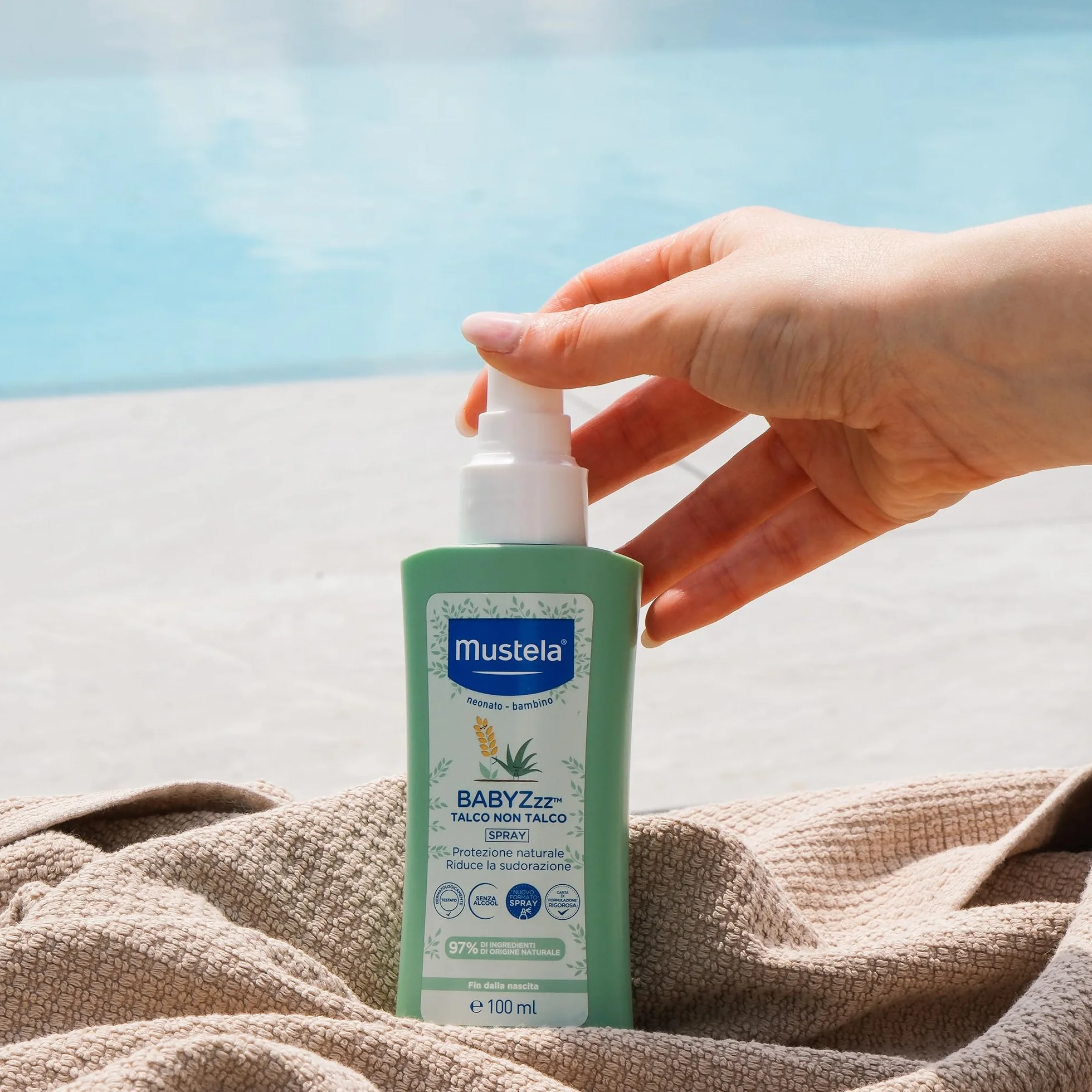 Mustela BABYZzz Talco Non Talco Spray 100ml - Protezione Naturale dalle Zanzare per Neonati e Bambini