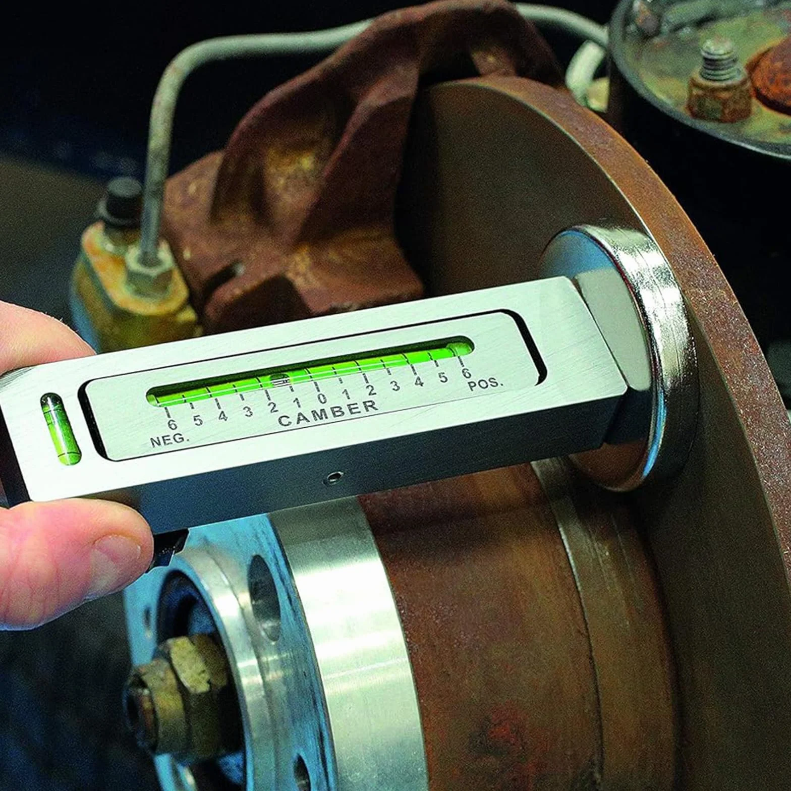 Strumento magnetico universale regolabile per allineamento ruote e riparazione pneumatici argento