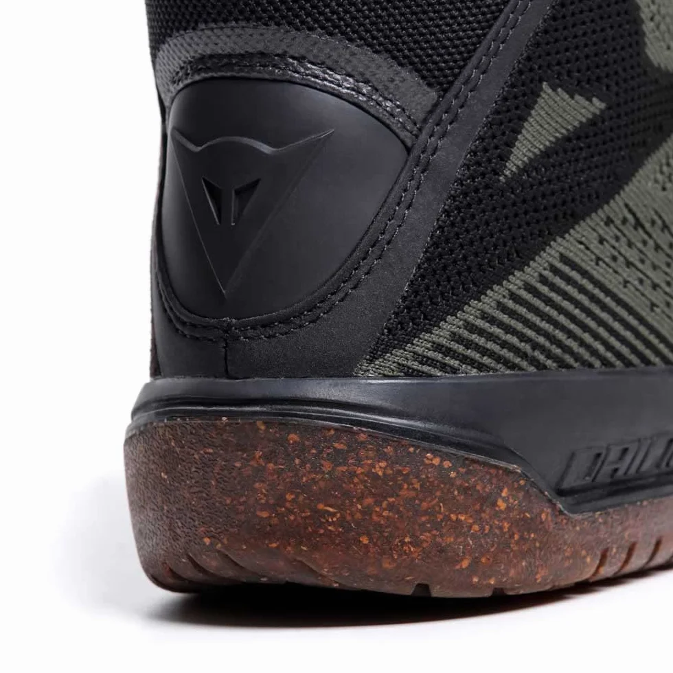 Dainese - Metractive Air Shoes, Scarpe Moto Leggere e Traspiranti con Tomaia in Knit, Suola Asimmetrica per Grip Ottimale, Rinforzi Protettivi e Soletta Ammortizzata, Verde/Nero