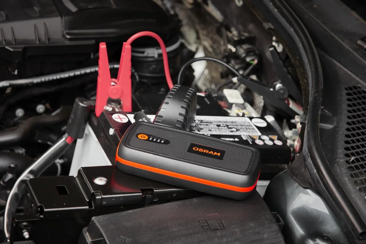 OSRAM BATTERYstart 300, avviatore al Litio da 13.000 mAh per Veicoli con Motore a Benzina Fino a 6l e Motore Diesel da 3l