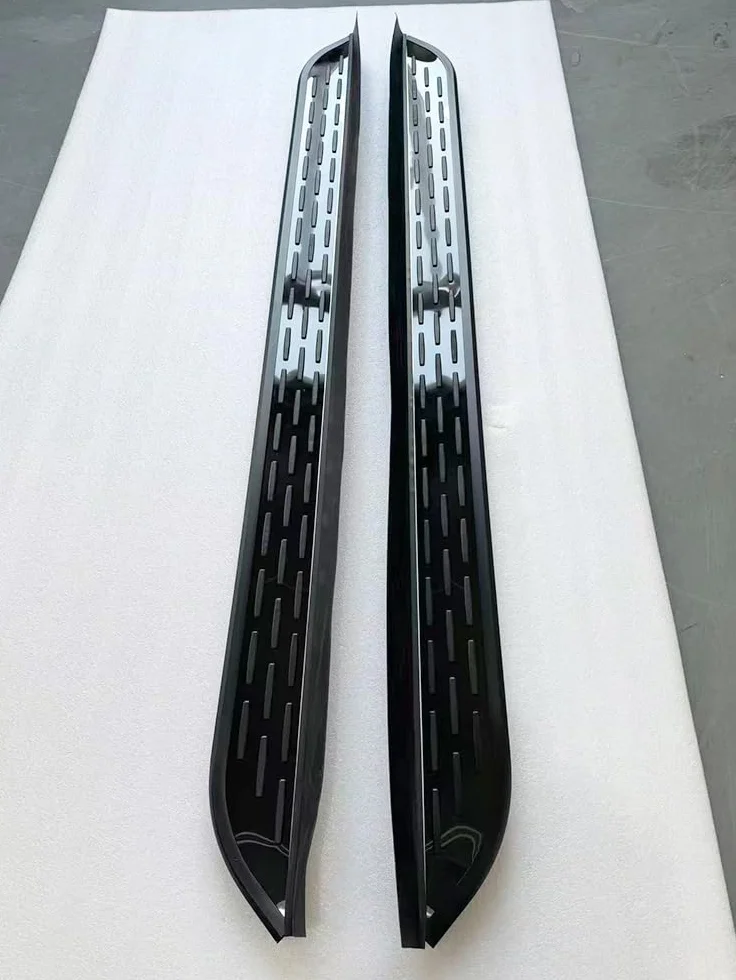 Pedane laterali per Mercedes Benz GLB X247 2020-2026, pedane laterali in alluminio con struttura, kit completo di installazione senza trapano (nero, 2 pezzi) (CKLH)