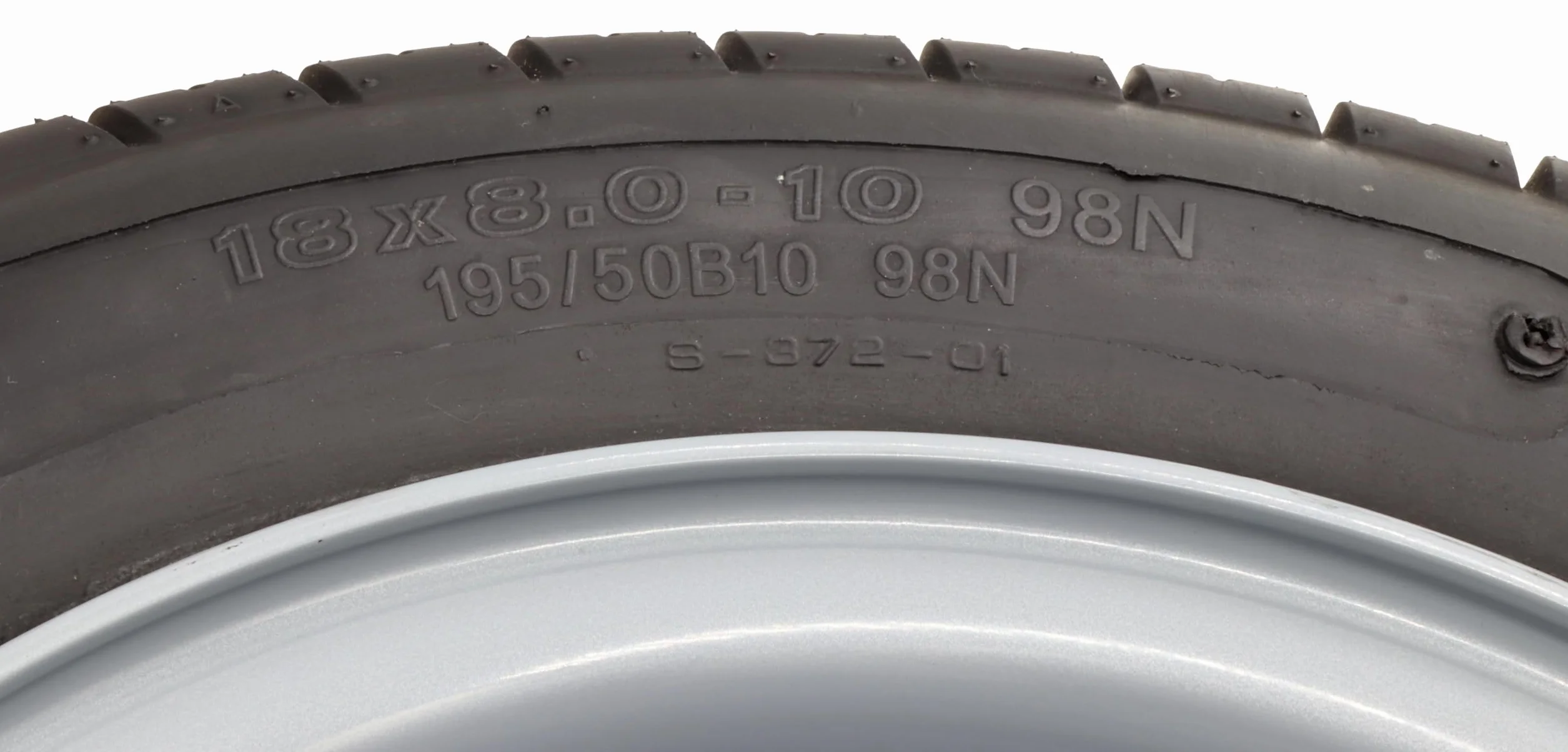 Pneumatici completi 195/50 B10 18x8.0-10 5x112 ET-4 750 kg rimorchio Deli Tire
