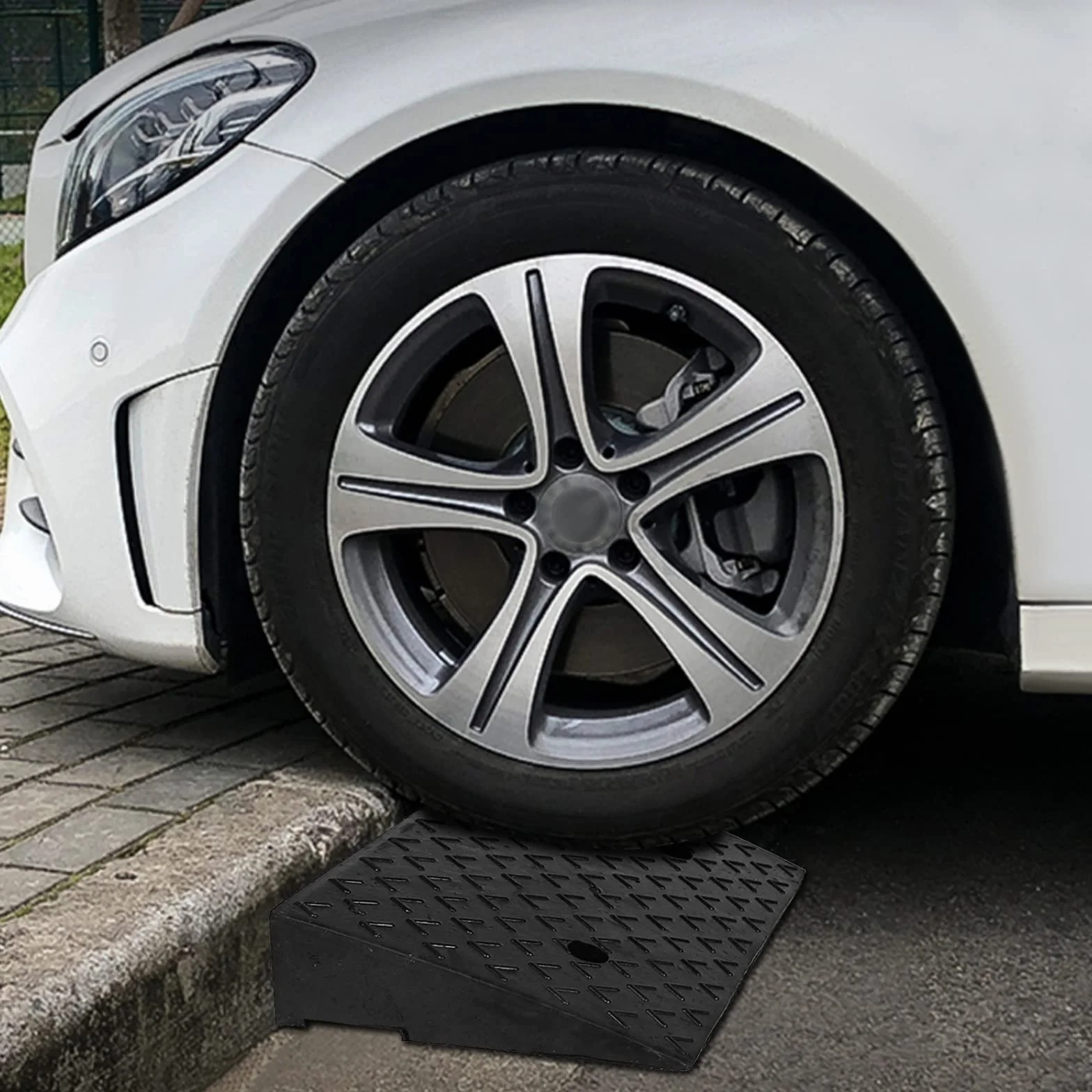 Froadp 2 rampe per marciapiede, in gomma, per veicoli, scalini, portatili, rampe per marciapiede, per sedie a rotelle, auto, passeggini (nero)