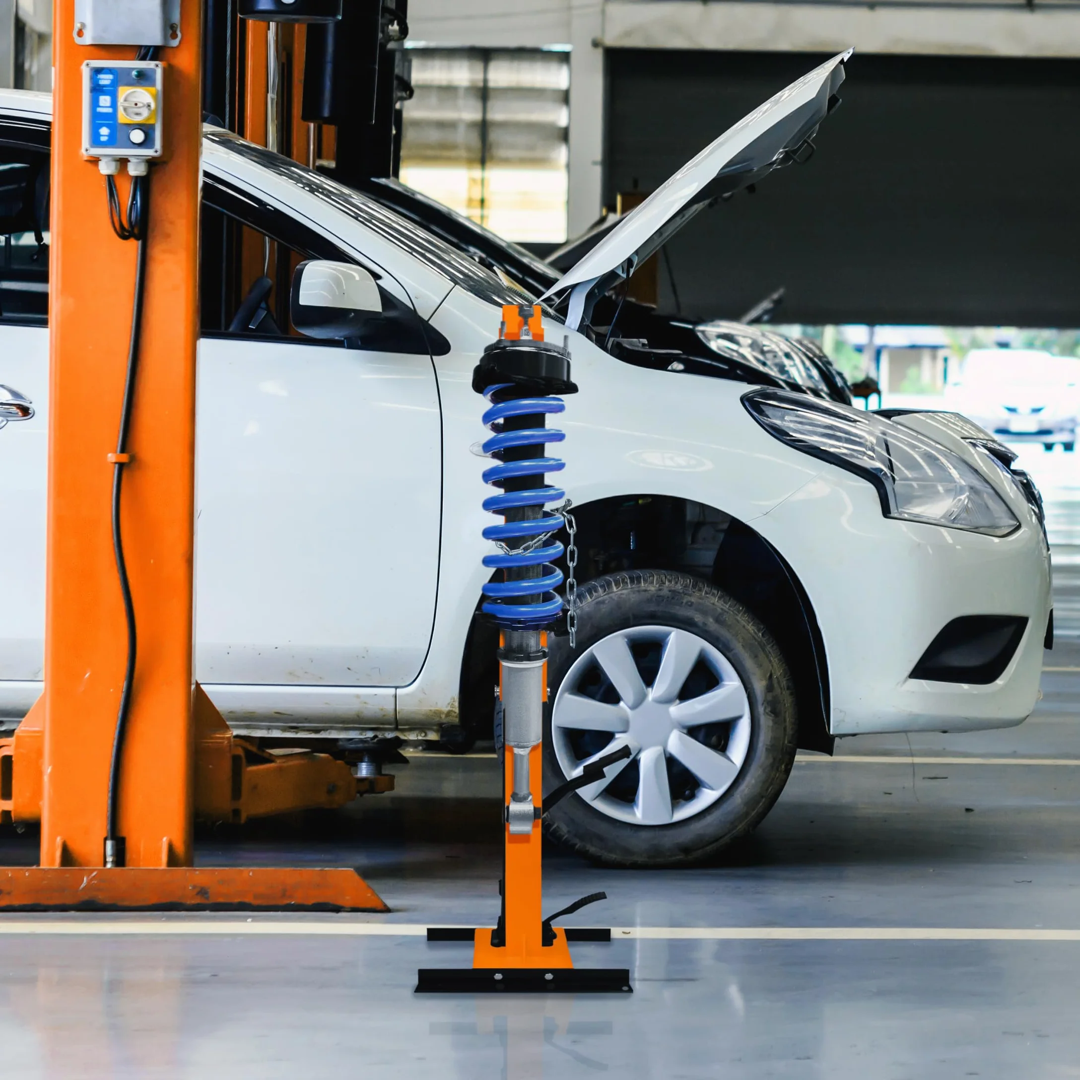 Compressore Idraulico Per Molle Da 3 Tonnellate Di Capacità Di Carico 8 Livelli Regolabili In Altezza Pedale In Acciaio Riparazione Auto Furgoni 2 X Grandi E 2 X Piccoli Collegamenti Di Chiusura