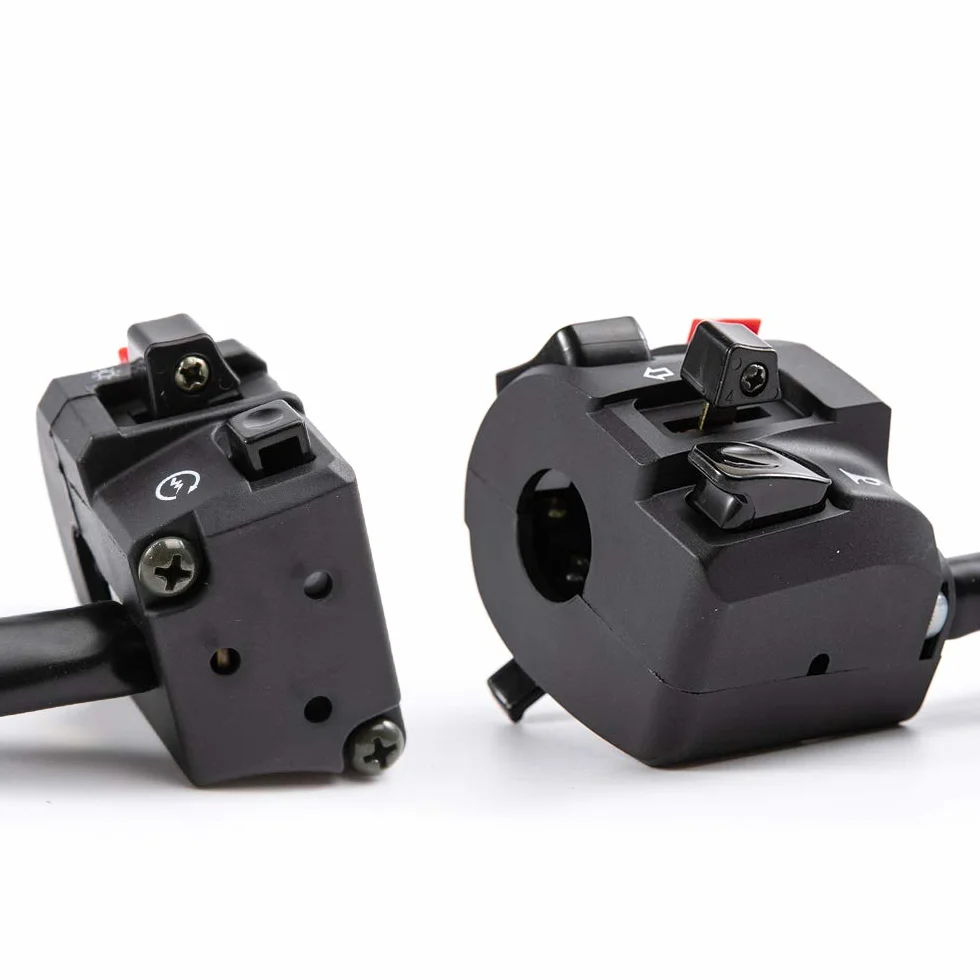 Interruttore universale per moto 7/8" 22 mm con pulsante clacson lampeggiante fendinebbia