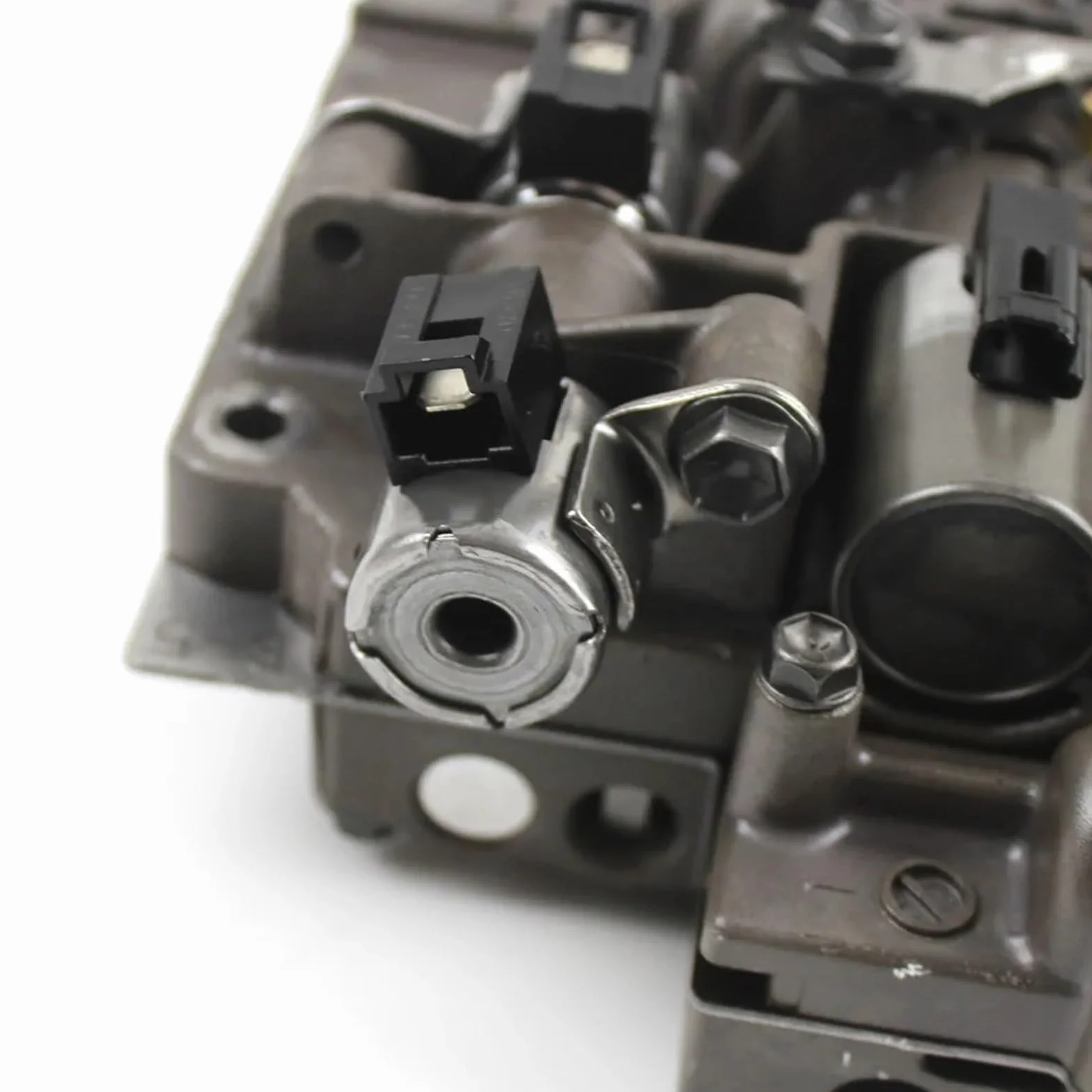 Corpo valvola di trasmissione 09D con solenoide compatibile con Q7 Porsche Cayenne VW Touareg 4/3.2/4.5/4.8L V6 V8 02-11 09D325039A TR60SN
