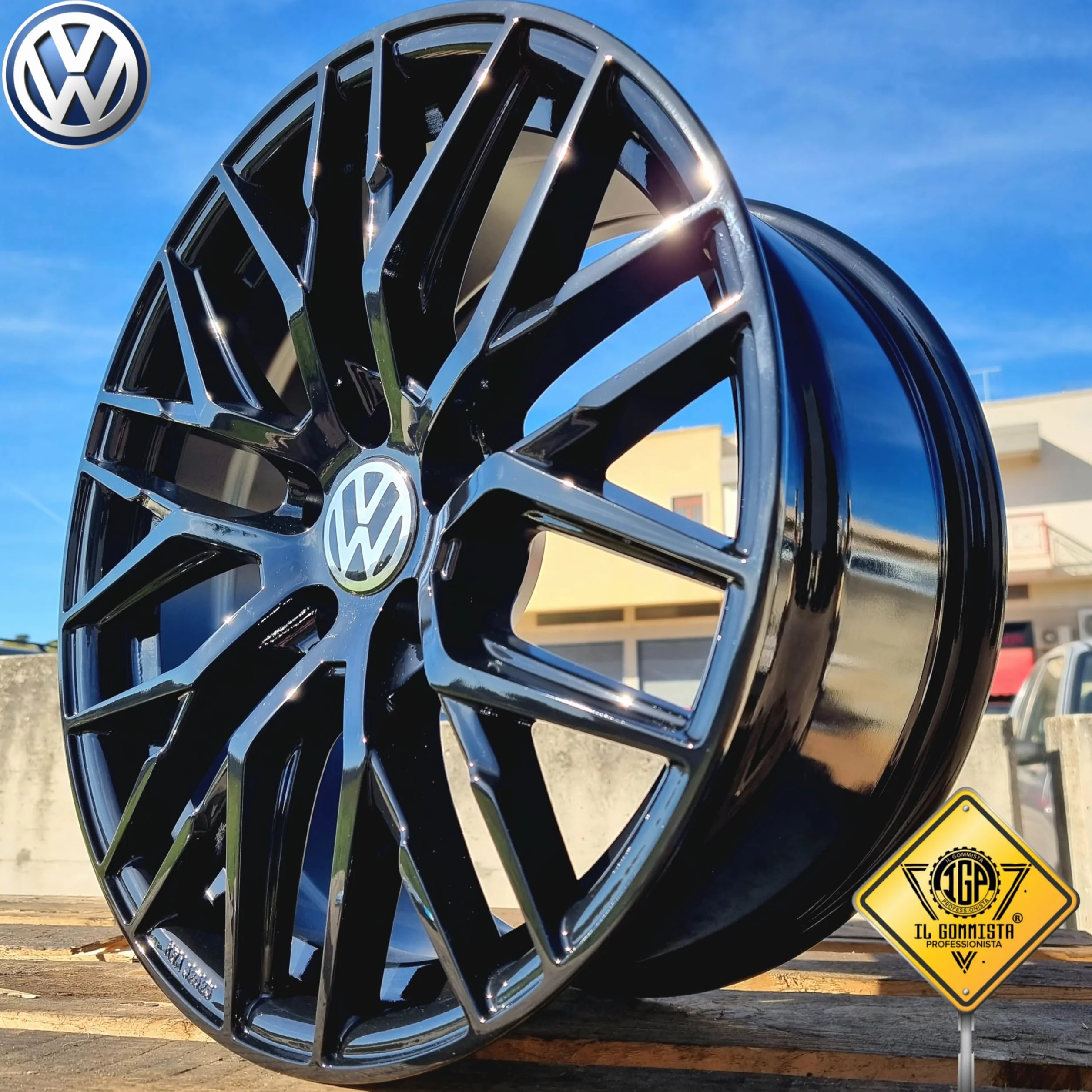 IGP R+ Kit 4 Cerchi in Lega da 18" Compatibili con Volkswagen GOLF mk V VI VII VIII Gti Gtd R Gte Variant Plus + ID.3 ID.4 T-Roc Tiguan Passat Touran Eos Scirocco Beetle Caddy Jetta Maggiolino