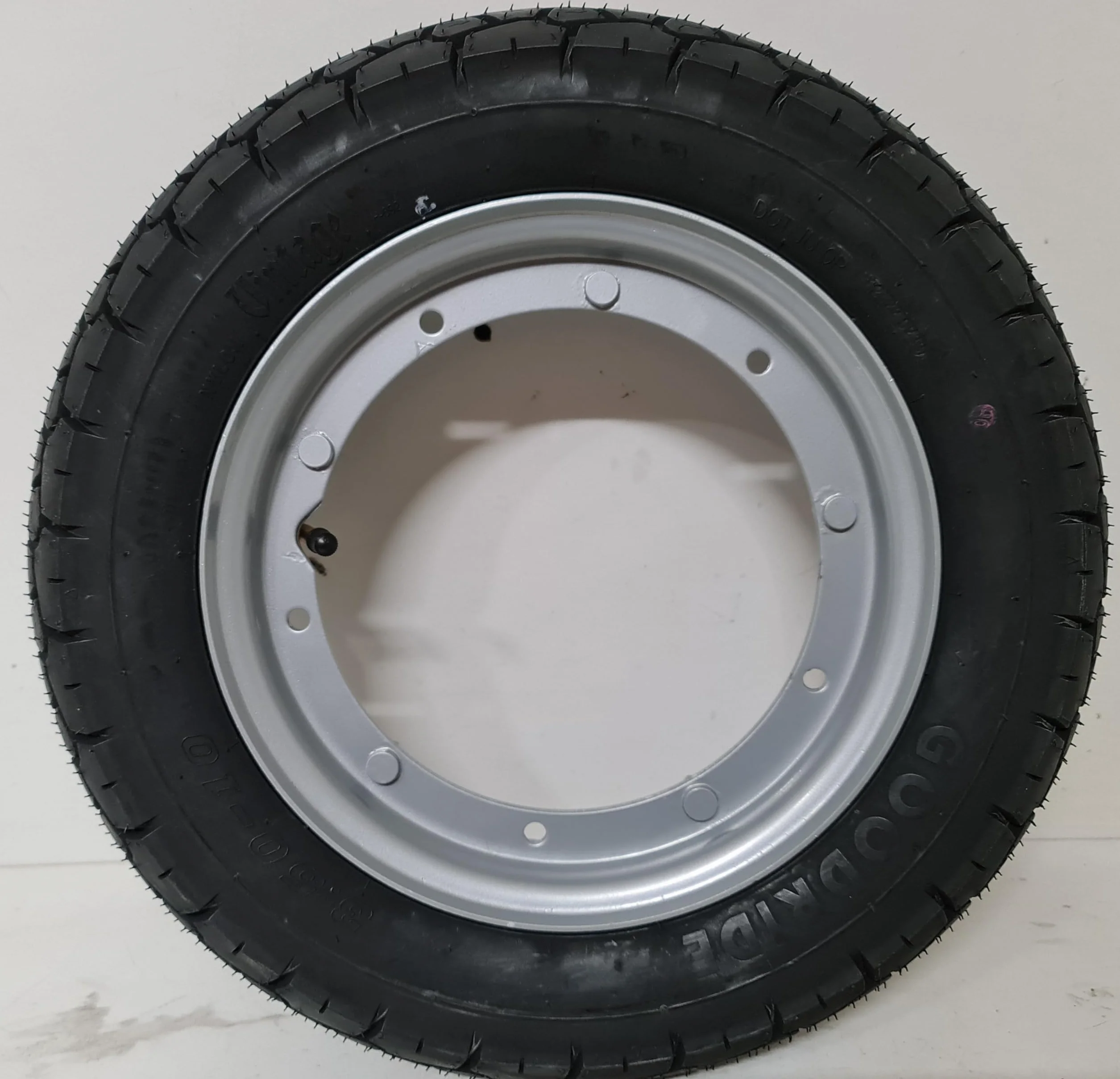 Ruota Completa 3.50-10 51J Tubeless per Piaggio Ape 50 Copertone Cerchio Montata