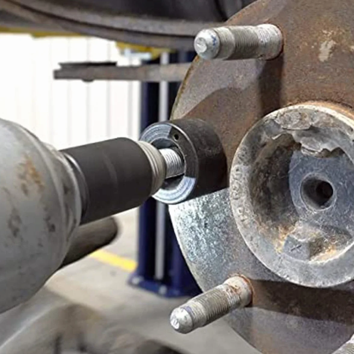 Strumento di installazione per bulloni mozzo auto 22800, installatore perni ruota in acciaio, universale per autocarri, compatibile con cricchetto o chiave