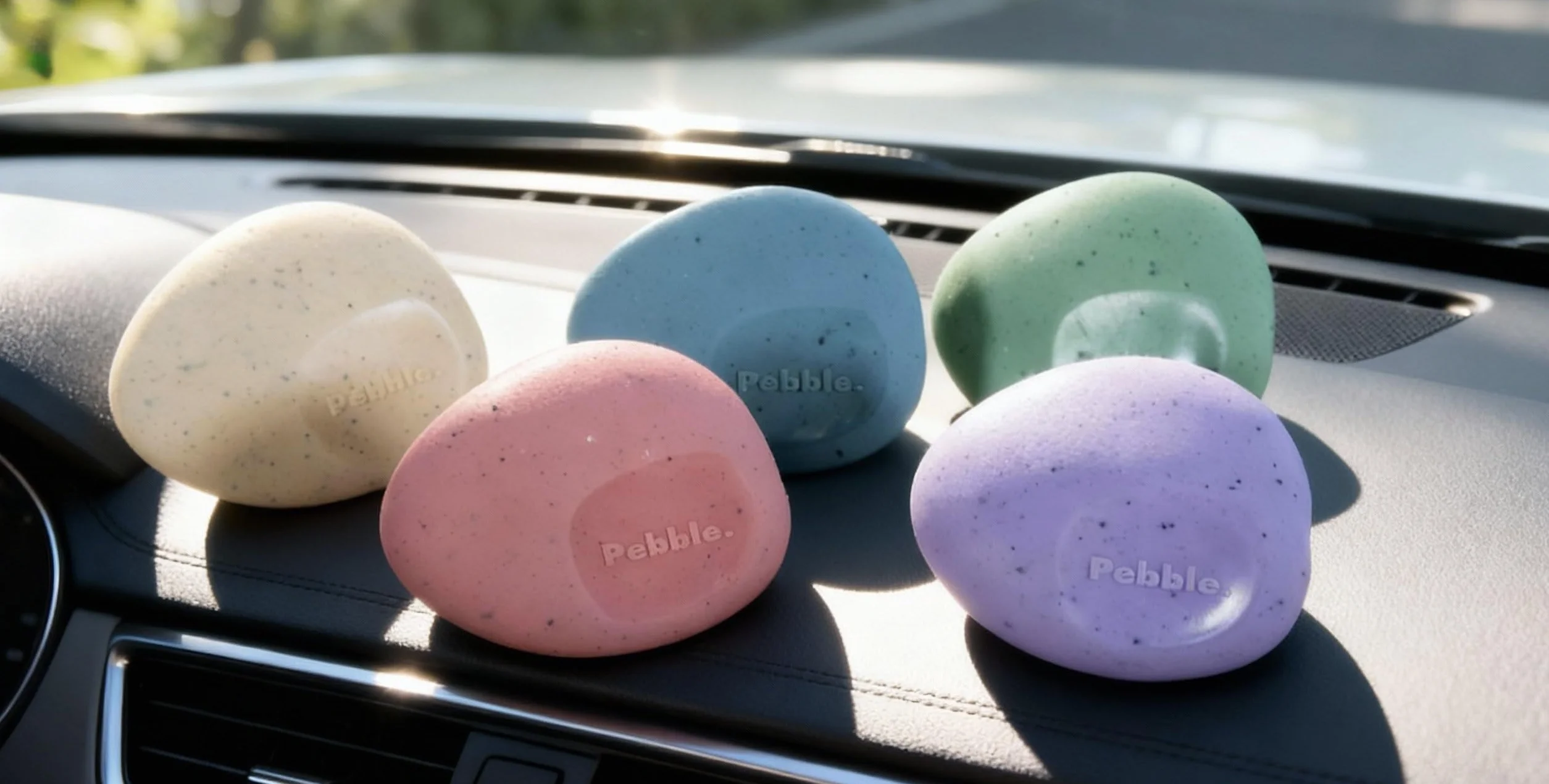 Pebble Profumatore Auto Premium 60 Giorni Fragranza Costante Design Soft-Touch Plastica Riciclata H2O