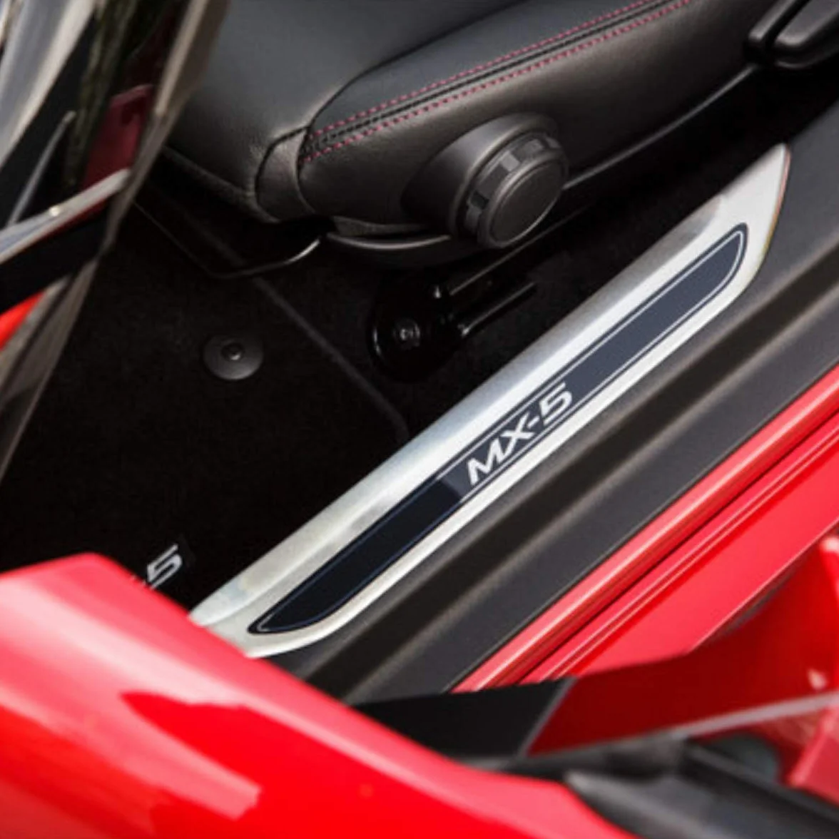Mazda MX-5 ND – Sportlich – Soft Top Cover – Per sinistra e destra – Auto – Rosso – Acciaio inossidabile –