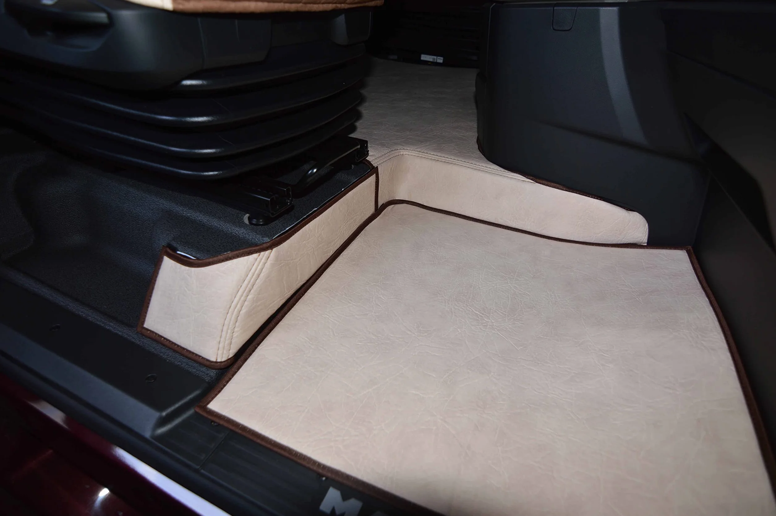 Tappetini per Camion MAN TGX 2020 Beige Ecopelle Accessori Interni Camion