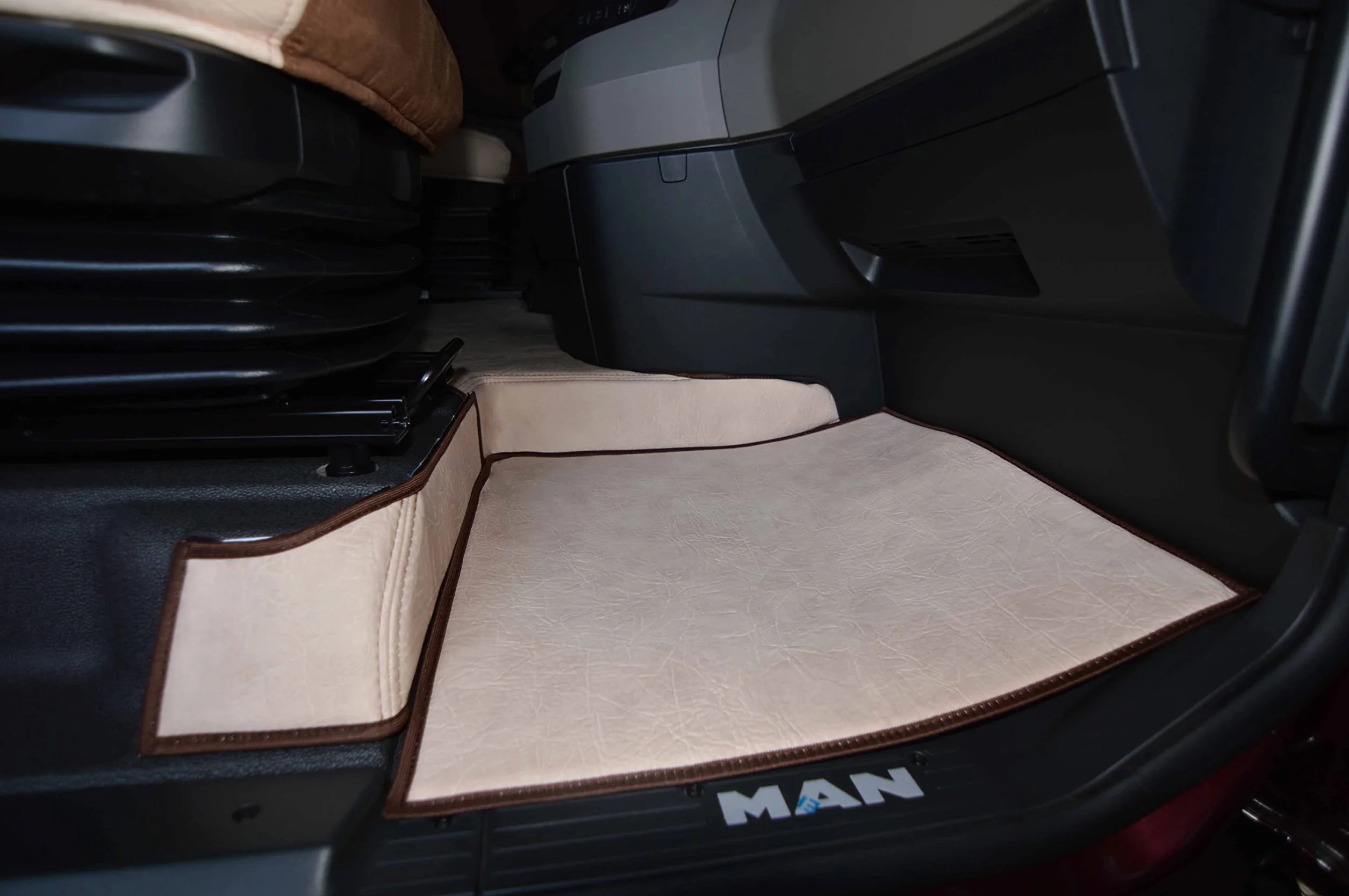 Tappetini per Camion MAN TGX 2020 Beige Ecopelle Accessori Interni Camion