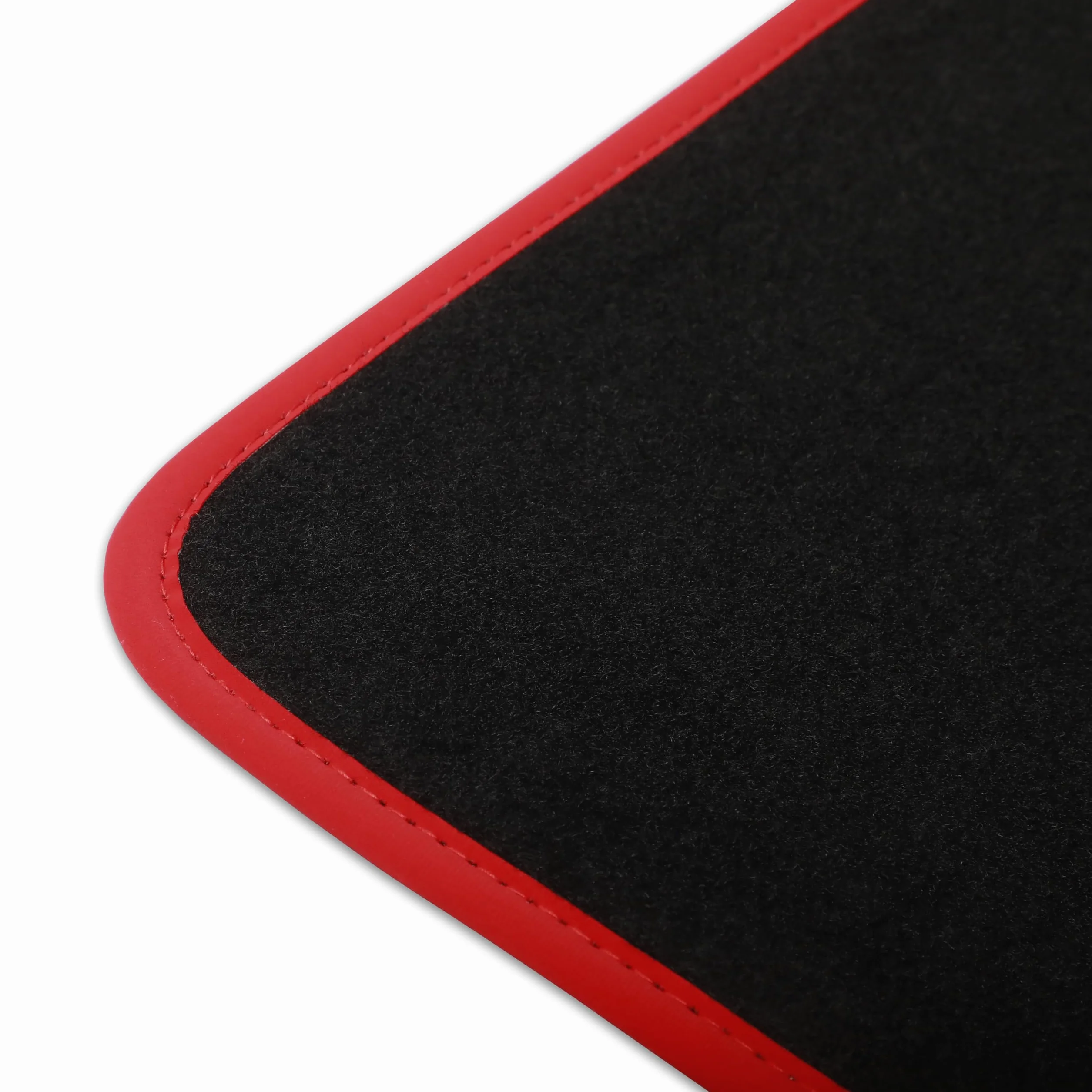 Tappetini compatibili con Alfa Romeo Giulietta, ricamo Giulietta bandiera Ita, kit tappetini auto personalizzati, set tappeti in moquette, bordo rosso