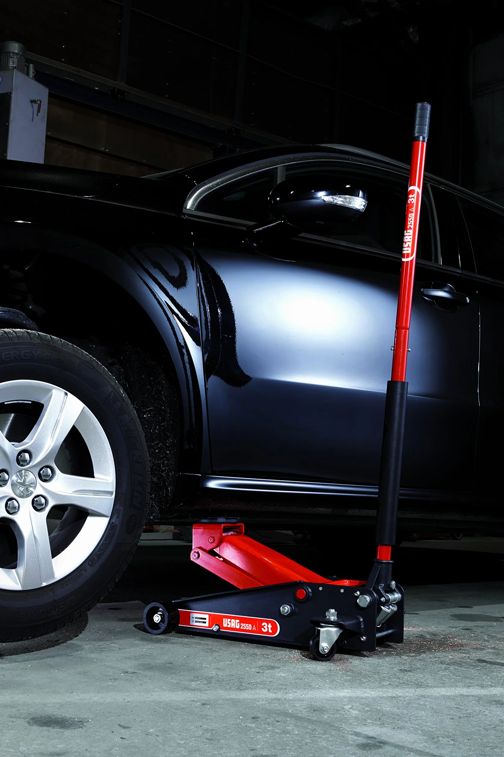 USAG 2550 A U25500001 Sollevatore Idraulico 3T Per Auto E Veicoli Commerciali, Nero Rosso
