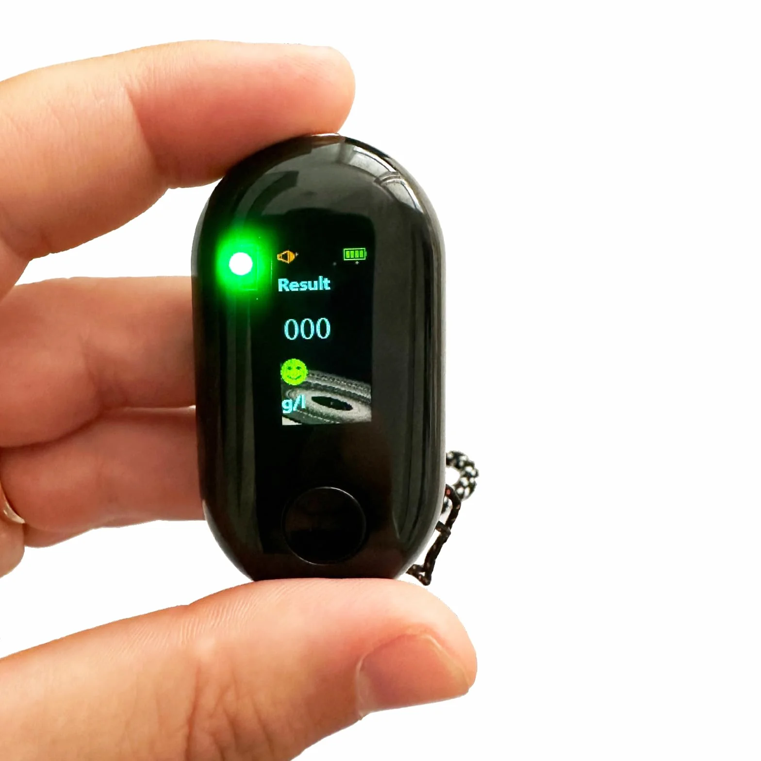 Generico CheckDrive Etilometro Portatile Digitale USB C con Avviso Vocale ITA/ENG Display LED Verde Giallo Rosso
