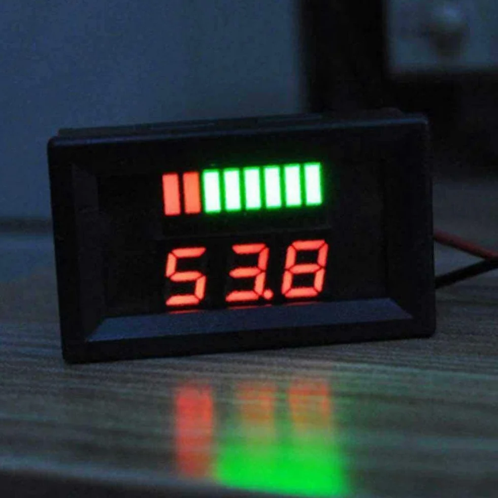 ARCELI Car Marine Moto LED Voltmetro digitale Voltmetro Indicatore di livello batteria 12V-60V (rosso)