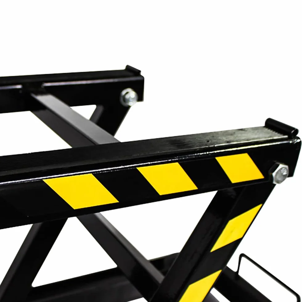 SOGI mod. SL-50 PONTE SOLLEVATORE IDRAULICO MOTO QUAD 680 Kg. TRASPORTABILE CARRELLO CAVALLETTO