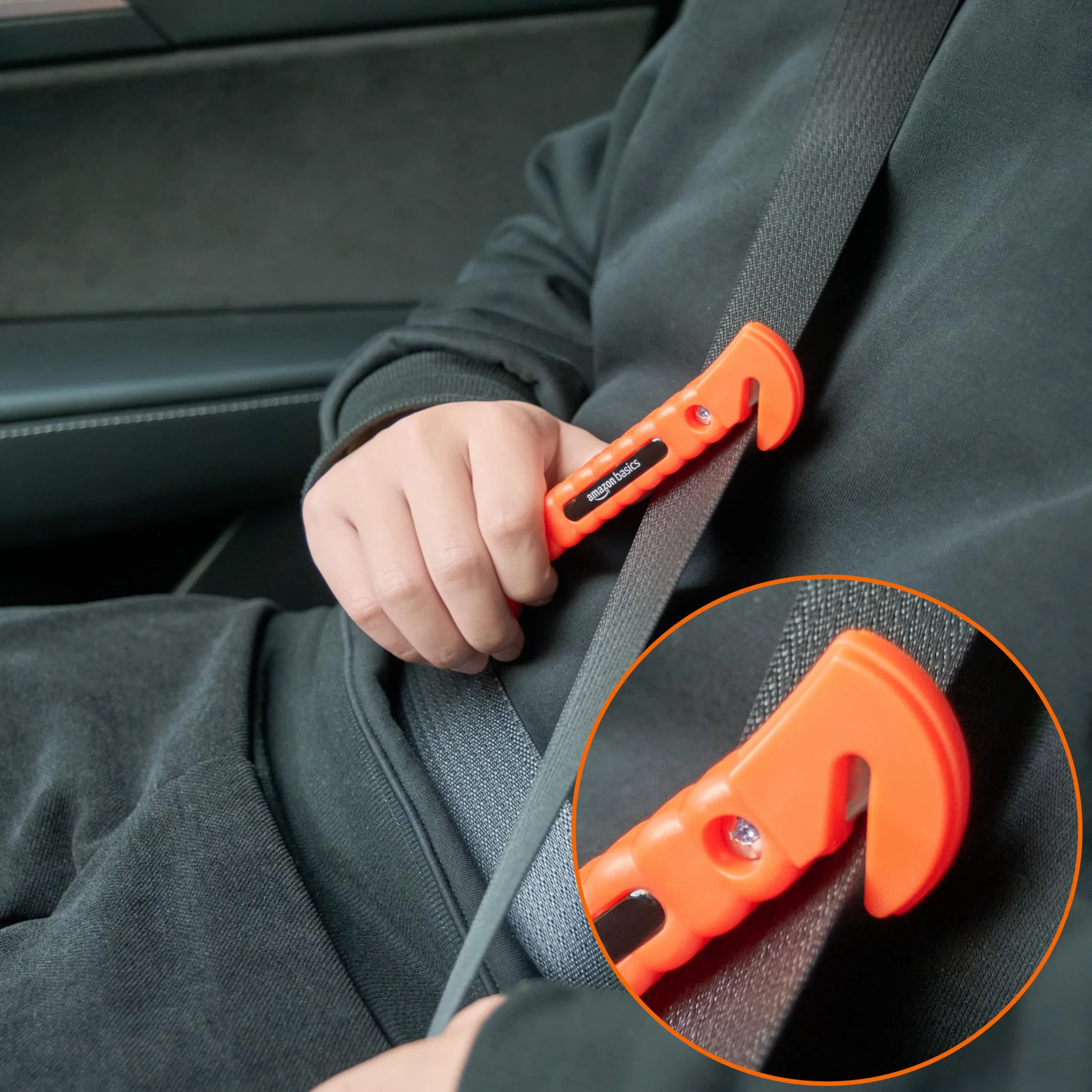 Amazon Basics Taglierino d'emergenza e martello rompivetro per cinture di sicurezza, confezione da 2