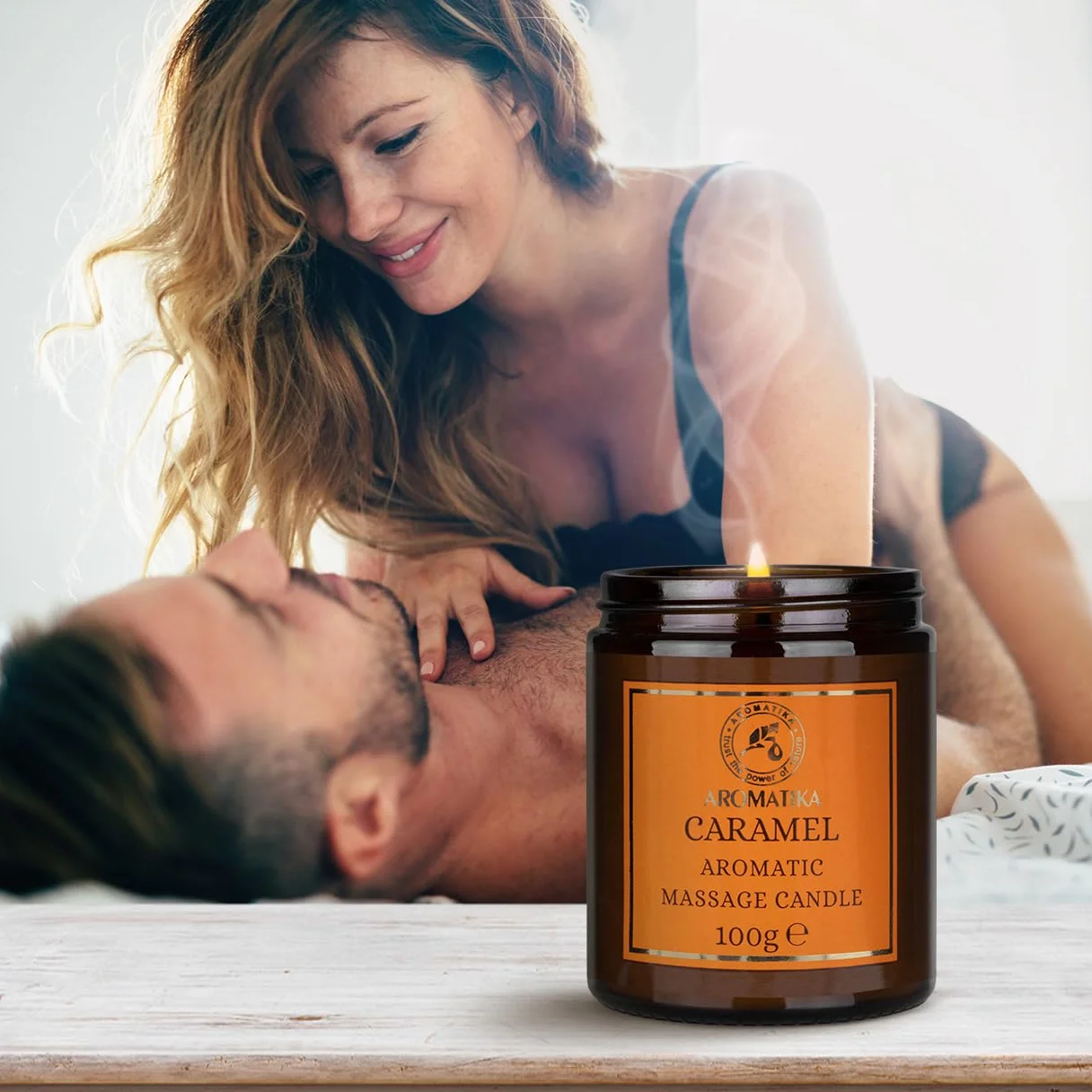 Candela da Massaggio Caramello 100g Cera di Soia Oli Cocco Mandorle Vaniglia Aromaterapia